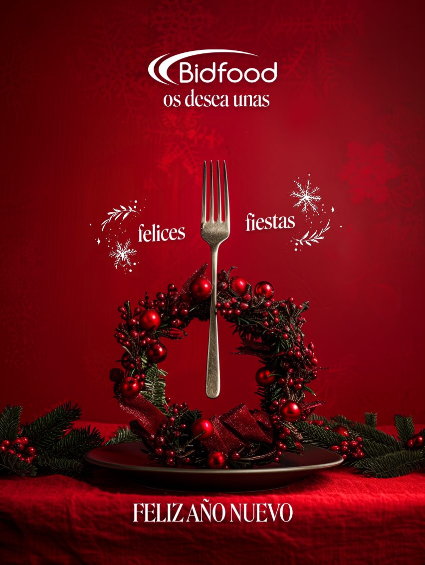 Christmas poster — a festive wreath and a fork in deep red, 'Bidfood os desea unas felices fiestas'